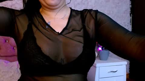 Snapshot of your_girl_of_dreams chatting on 11.28.25 Natt online show from 11.28.25