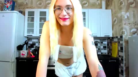 Snapshot of your_hotcutie chatting on 02.25.26 Jane online show from 02.25.26