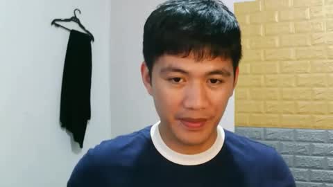 Snapshot of your_love_miaka chatting on 12.20.25 your_love_miaka online show from 12.20.25