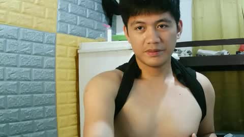 Snapshot of your_love_miaka chatting on 02.14.26 your_love_miaka online show from 02.14.26