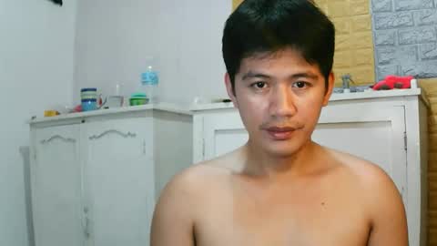 Snapshot of your_love_miaka chatting on 05.13.26 your_love_miaka online show from 05.13.26
