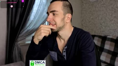 Snapshot of your_new_boyfriend17 chatting on 11.30.25 Your new boyfriend17 online show from 11.30.25