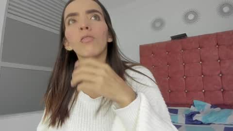 Snapshot of your_perverse_whore chatting on 01.05.25 Salome online show from 01.05.25