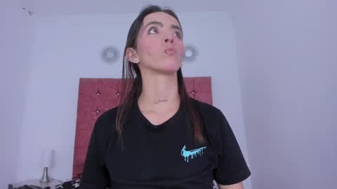 Snapshot of your_perverse_whore chatting on 01.24.25 Salome online show from 01.24.25