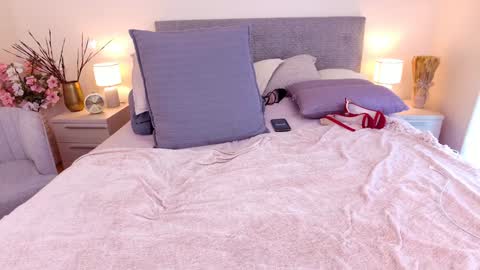 Helena online show from 02.04.25