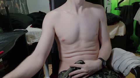 Snapshot of your_secret_johnny chatting on 01.08.25 Ben Dover online show from 01.08.25