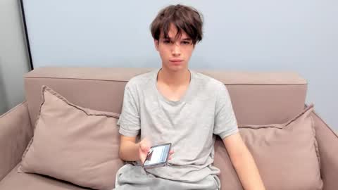 Snapshot of your_shy_guy chatting on 11.22.25 your_shy_guy online show from 11.22.25