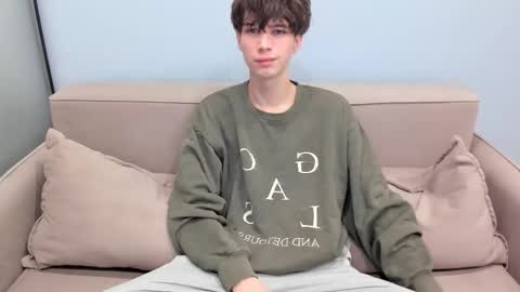 Snapshot of your_shy_guy chatting on 02.09.26 your_shy_guy online show from 02.09.26