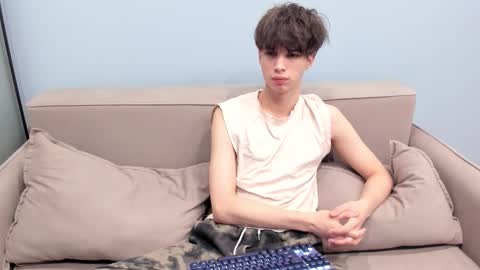 Snapshot of your_shy_guy chatting on 02.13.26 your_shy_guy online show from 02.13.26