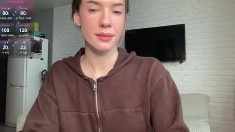 Mia  online show from 02.06.26