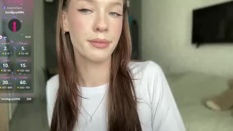 Mia  online show from 05.19.26