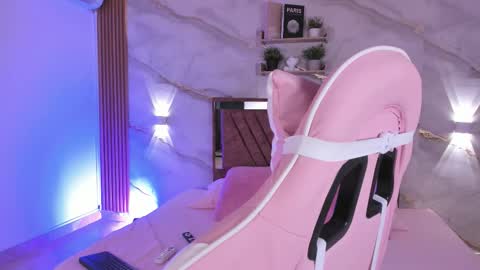 Snapshot of your_whore_salome chatting on 02.16.26 Salome online show from 02.16.26