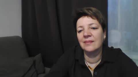 yourangelina12 online show from 11.27.25