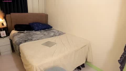 yourasian_bradley online show from 03.08.25