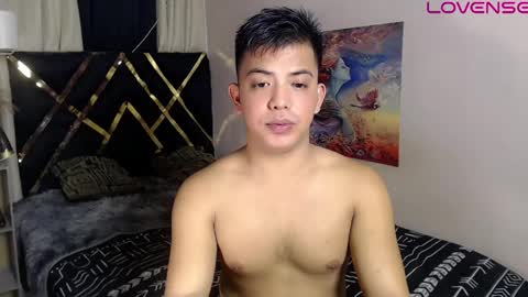 yourasian_bradley online show from 04.10.26