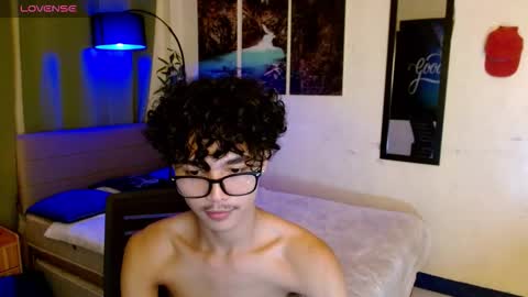 Snapshot of yourasiancarl chatting on 10.28.25 yourasiancarl online show from 10.28.25