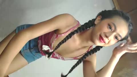 Snapshot of yourbabyriana chatting on 09.22.25 Angel online show from 09.22.25