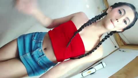 Snapshot of yourbabyriana chatting on 10.24.25 Angel online show from 10.24.25