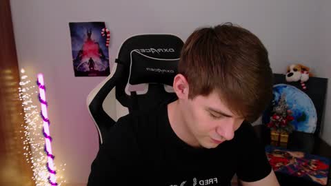 Snapshot of yourbilly chatting on 12.23.24 Billy online show from 12.23.24