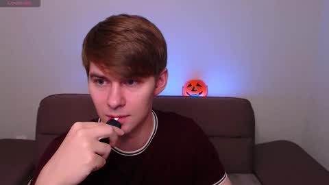 Snapshot of yourbilly chatting on 10.27.25 Billy online show from 10.27.25