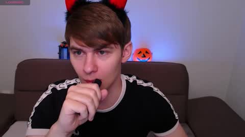 Snapshot of yourbilly chatting on 11.01.25 Billy online show from 11.01.25