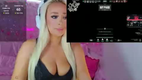 Snapshot of yourblonde_doll chatting on 07.17.26 YourBlondeDoll online show from 07.17.26