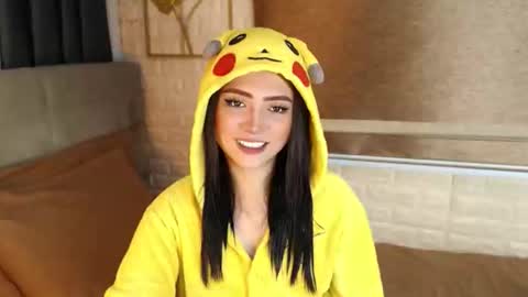 JEN  online show from 09.10.25