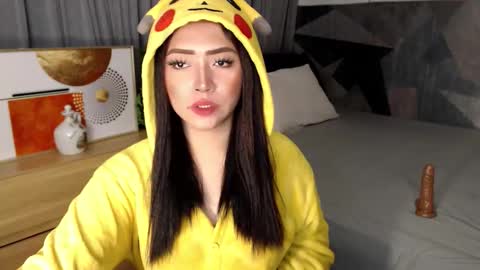 JEN  online show from 10.11.25