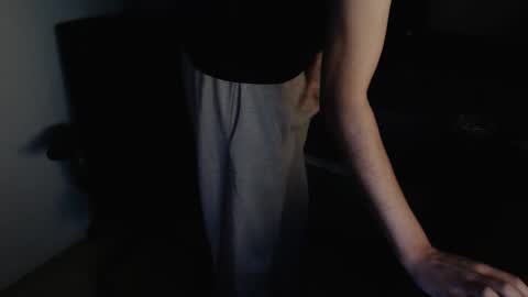 Snapshot of yourdirtysluboy chatting on 02.26.26 hornyedging online show from 02.26.26