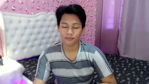 Snapshot of yourdreamboyxx chatting on 09.30.25 HEN online show from 09.30.25