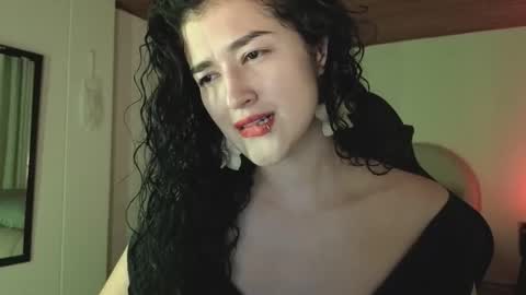 yourdreamgirl2025 online show from 05.14.26