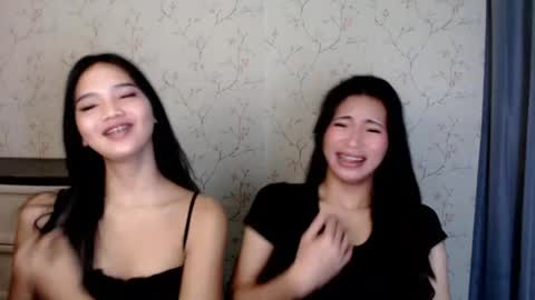Snapshot of yourdreamgirlgwen chatting on 07.23.26 GWENI online show from 07.23.26
