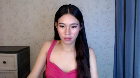 Snapshot of yourdreamgirlgwen chatting on 07.28.26 GWENI online show from 07.28.26