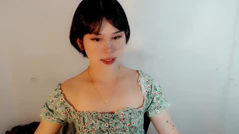 PrettyElla online show from 09.28.25