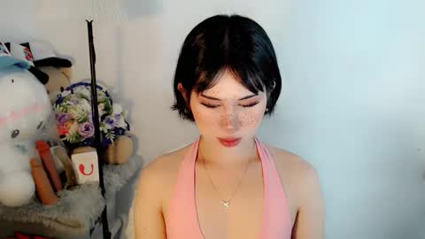 PrettyElla online show from 11.12.25