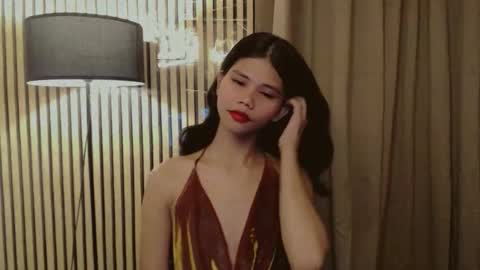 Snapshot of yourfavoratevivian chatting on 11.09.25 Vivian online show from 11.09.25