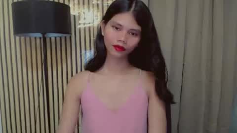 Snapshot of yourfavoratevivian chatting on 11.15.25 Vivian online show from 11.15.25