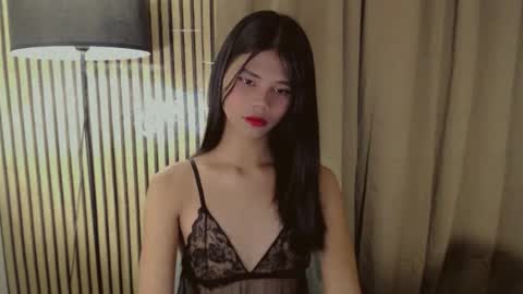 Snapshot of yourfavoratevivian chatting on 11.29.25 Vivian online show from 11.29.25