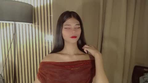 Snapshot of yourfavoratevivian chatting on 01.13.26 Vivian online show from 01.13.26