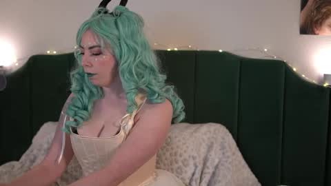 Sarlei Sar-uh-lie online show from 10.25.25