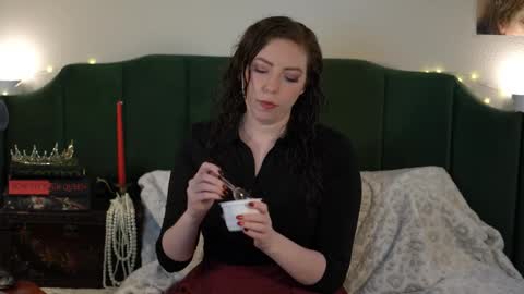 Sarlei Sar-uh-lie online show from 11.02.25