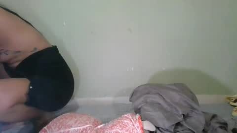 Snapshot of yourgoaldigger chatting on 01.22.25 mimi online show from 01.22.25