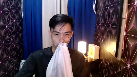 Snapshot of yourguy_josh23 chatting on 12.15.24 Josh online show from 12.15.24