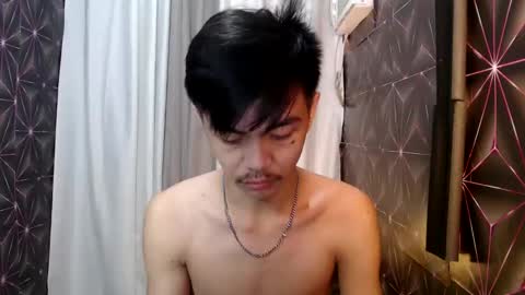 Snapshot of yourguy_josh23 chatting on 01.04.25 Josh online show from 01.04.25