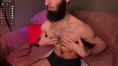 Snapshot of yourhairysecret chatting on 12.15.25 HAIRY wants to have a great time online show from 12.15.25
