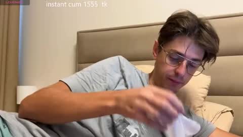 Snapshot of yourhotchristian chatting on 10.19.25 Chris online show from 10.19.25