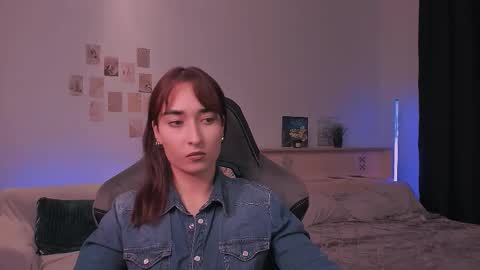 Jully online show from 10.18.25