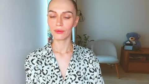 Snapshot of yourladysunshine chatting on 05.01.26 Ksyusha online show from 05.01.26