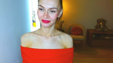 Snapshot of yourladysunshine chatting on 05.22.26 Ksyusha online show from 05.22.26