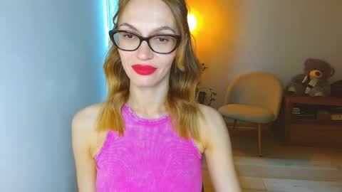 Snapshot of yourladysunshine chatting on 05.26.26 Ksyusha online show from 05.26.26